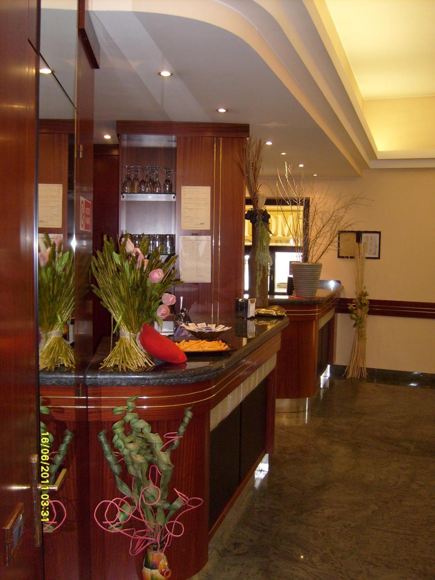Hotel Motel Flower Novi Ligure Exterior photo