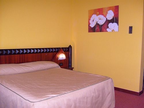 Hotel Motel Flower Novi Ligure Exterior photo