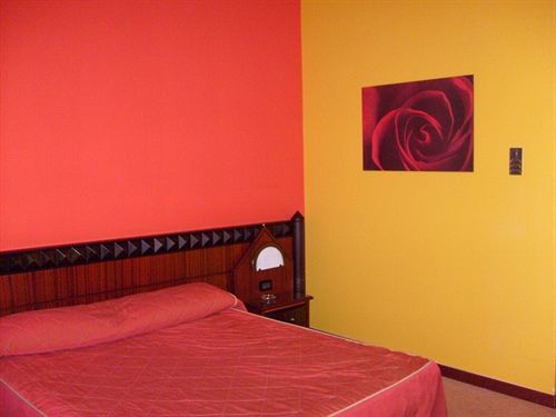 Hotel Motel Flower Novi Ligure Exterior photo